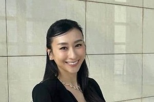 浅田舞、肩出し和柄の黒ノースリワンピで...清楚な美オーラダダ漏れ　「美しさパーフェクト」「可愛すぎる」