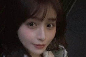 長濱ねる、雰囲気激変！かっこよすぎショートヘアで...ステキ限界突破　めぢから強めショットにドキっ