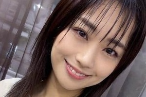 夫は人気お笑い芸人...安枝瞳、華やかオレンジ色ドレス姿で...色気ダダ漏れ　「素敵なお姫様」「まじで可愛い」