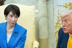 トランプ大統領「ホルムズ海峡は日本に安全確保させろ」　ならば高市首相はイランと直接交渉しないのか