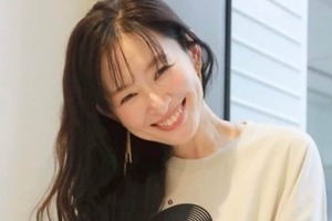 島袋寛子、42歳の誕生日を報告...バースデーショットの笑顔にキュン　「毎年若返ってる気が」「可愛すぎるよー」