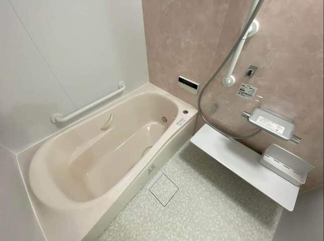 ホルムズ海峡危機はユニットバスの供給にも影を落としている（写真はイメージ）
