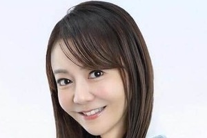 華原朋美、膝上スカート×ロングブーツで変わらぬ美貌にドキっ　念願のUSJを満喫「かわいすぎ」「楽しそう」