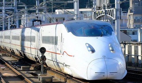 「インバウンドに新幹線代1万円」施策に「外国人優遇か」と批判　JRにはかつて乗り放題激安チケットが