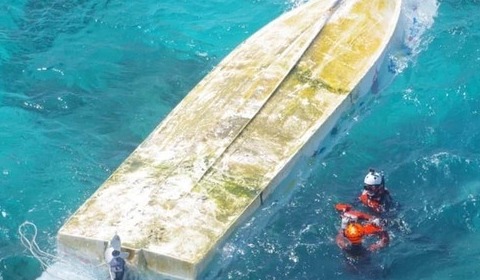 東浩紀氏にも「抗議船」乗船経験　「とても修学旅行生を乗せるようなものではない」