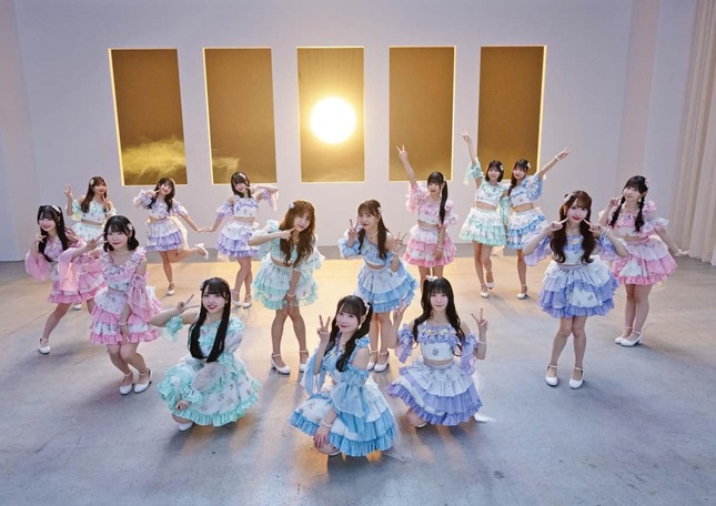 MVのワンシーン。冒頭で満月が大きく映し出される（c）2026 SKE, Inc. / AMC
