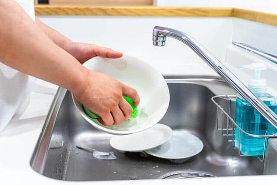 三年食太郎さんが、他人の家の食器が苦手と告白