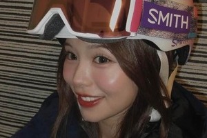 美女モーグル・中尾春香、ミニ丈タンクトップ×デニムでクールに　「ビジュ良すぎ」「カッコいいです」大反響