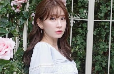 小嶋陽菜、肩出しノースリワンピで...38歳の誕生日報告　「ずっと可愛い」「さすが女神」色気ダダ漏れショット