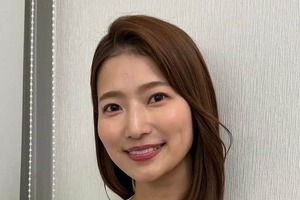 テレ朝「報ステ」安藤萌々アナ、ミニスカなびかせゴルフ満喫　スコアは「ギリギリ80台」、「リフレッシュ出来たので100点！」