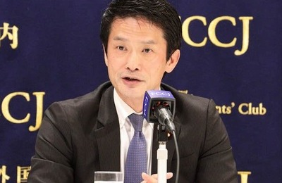 中道・小川代表、スペイン訪問で愕然...クロワッサンが1500円で「買えませんでした」　円安でANA機すら外国人客ばかり