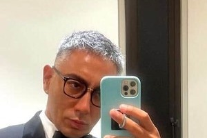 「一瞬麻央さんに」「ママに似て綺麗」...市川團十郎、大人っぽくなった14歳長女とディズニーワールド楽しむ