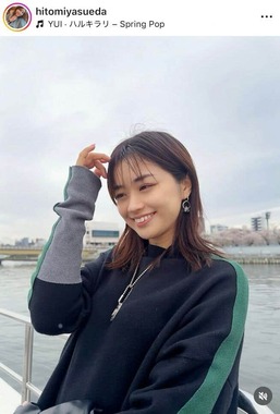 安枝瞳さんのインスタグラム（＠hitomiyasueda）より