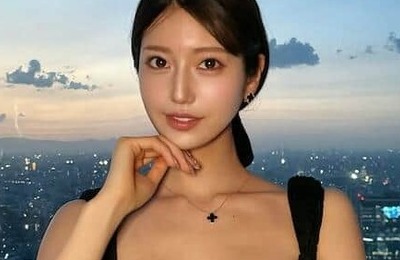 「令和の峰不二子」阿部なつき、ノースリ×デニムのコーデでディズニーへ　「キュート！」「可愛さ爆発」