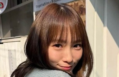 川栄李奈「髪の毛切っちゃった」ボブヘアにイメチェンでかわいさ限界突破　ロングスカートあわせて全開笑顔