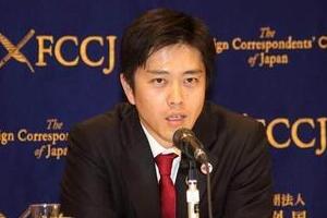 大阪・吉村知事が恋リア鑑賞「いちごから唇に移れ」熱弁姿にX騒然　「不覚にも笑った」「攻めすぎやろw」