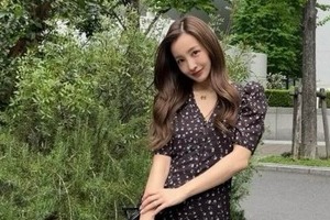 板野友美、ふんわりバルーンのミニスカコーデで最強カワイイ　「めっちゃ可愛いなぁー」「スタイル抜群やばい！」