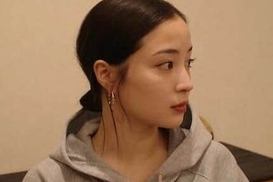 広瀬すず「やっぱりラフが好き」Tシャツ×デニムのシンプルコーデで「激カワ」ショット　「可愛くてドキドキ」