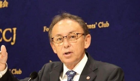 ゴルフ場での食事を気にした？　沖縄・玉城デニー知事、「野菜そば」ポスト削除に憶測広がる