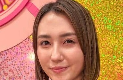 TBS山形純菜アナ、膝上ミニ×ハイソックスのゴルフウェア姿　ニコちゃん柄でカワイイ...「天使が舞い降りた！」