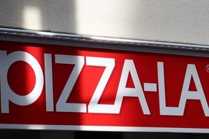 ピザ生地ぶちまけ、暴言や盗撮と大暴れの「バイトテロ」から2週間　ピザーラSNS再開に「再発防止どうやって」