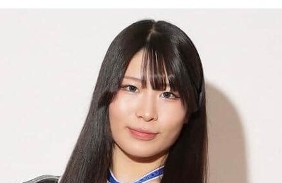 美女プロレスラー・妃南19歳、メガネ姿＆ウィンクで衝撃のかわいさショット　「色気半端ない」「ますます綺麗」