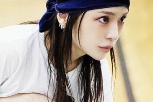 浜崎あゆみ、キュートなへそ出しショットに騒然　「腹筋がキレイすぎ」「スタイルやばい」「めっちゃ可愛い」