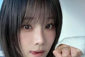 重盛さと美、ボーダー柄ミニ丈ワンピで最強カワイイ　「どんどんかわいくなってる」「最高すぎ」「ビジュ良すぎ！」