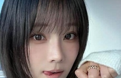 重盛さと美、ボーダー柄ミニ丈ワンピで最強カワイイ　「どんどんかわいくなってる」「最高すぎ」「ビジュ良すぎ！」
