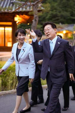 日韓首脳は「幽霊トーク」で盛り上がった（写真は首相官邸のウェブサイトから）