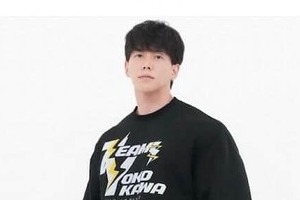 横川尚隆、鍛え上げられたムキムキ筋肉の上半身に衝撃　「デカすぎる！」「凄すぎマッスル」「超ド級マッチョ」