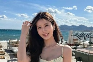 「令和の峰不二子」阿部なつき、ロングドレス姿で色気ダダ漏れ...カンヌの夜に　「スタイル抜群」「可愛い美しい」