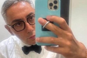 「麻央さんにそっくり」「仲が良い姉弟」...市川團十郎、14歳長女＆13歳長男のお茶目ショット公開