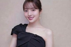 本田真凜、22歳になった望結と仲良し姉妹2ショット　後ろで寝転んでいるのは...お茶目な宇野昌磨