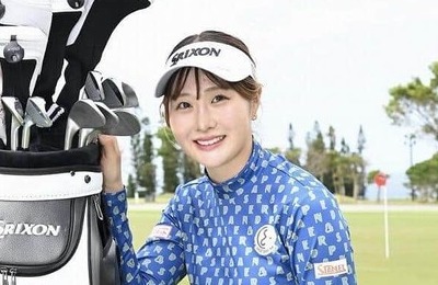 女子ゴルフの都玲華、肩出しオールインワン私服コーデでかわいさ限界突破　「ほんまに綺麗」「可愛すぎます！」