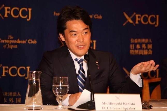 立憲民主党の小西洋之参院議員（2017年撮影）