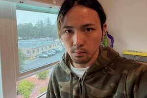 ジャガー横田の19歳イケメン長男、美容室へ行って「スッキリして良い感じ」　幸せ家族3ショットがステキ
