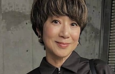 黒田知永子、65歳の誕生日を報告...ケーキ＆花束を手に　変わらぬ美貌で「美しすぎる」「相変わらず綺麗」