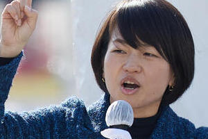 自民・鈴木貴子広報本部長、渦中の高市首相を背後から撃つ？　「印象操作」メディア「エアリプ」批判が裏目