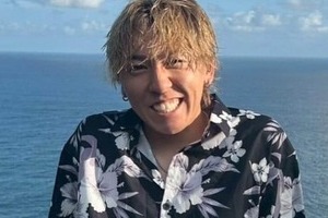 登録者103万人気YouTuber「結婚しましたー！」　高級ホテルで108本のバラ...ロマンチックなプロポーズ公開