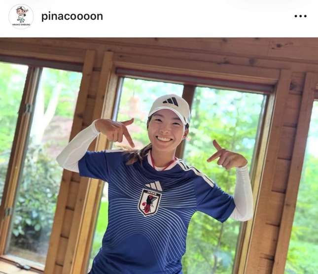 渋野日向子さんのインスタグラム（＠pinacoooon）より