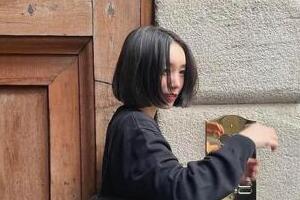 夫は高橋一生...飯豊まりえ、タイトなニットワンピで神スタイル炸裂　「可愛すぎます」「ほんと綺麗」「お美しい」