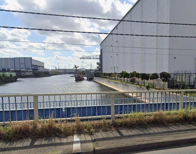 橋の近くまで、船が流されたこともあったという（グーグルのストリートビューから）
