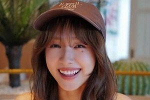 モデル前田希美、イケメン年下サッカー選手夫と誕生日お祝い　ステキ笑顔炸裂ラブラブ密着2ショット