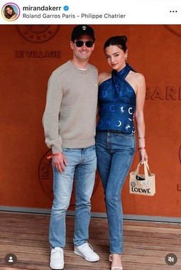 ミランダ・カーさんのインスタグラム（＠mirandakerr）より