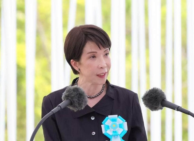高市早苗首相のあいさつにはヤジが相次いだ（写真は首相官邸のXから）
