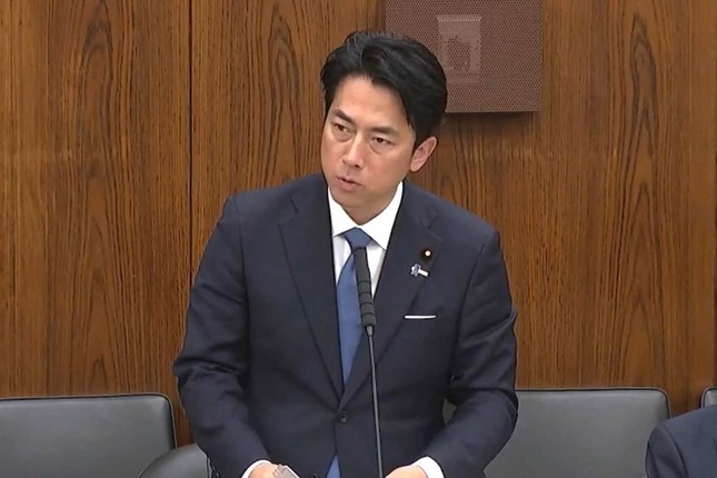参院外交防衛委員会で小泉進次郎防衛相（写真は参院インターネット中継から）
