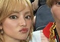 「美人すぎるサポーター」で話題のSHONO、ヘソ出し＆日本代表ユニ姿で...神スタイル炸裂　「可愛すぎます」