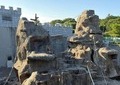 子猿のパンチで人気の市川市動植物園、飼育員の「腕章」に要注意　「撮影禁止」のサイン、SNS投稿発見なら通報も