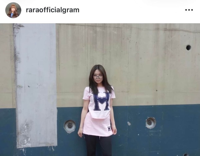 山崎来蘭さんのインスタグラム（＠raraofficialgram）より
